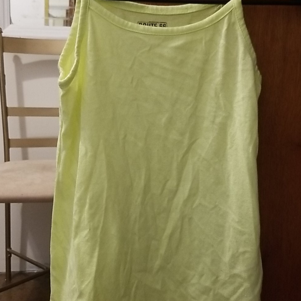 Set of 3 tank tops